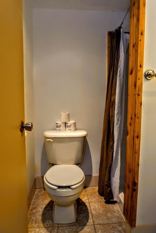 Southside Lodge Whistler Bagian luar foto